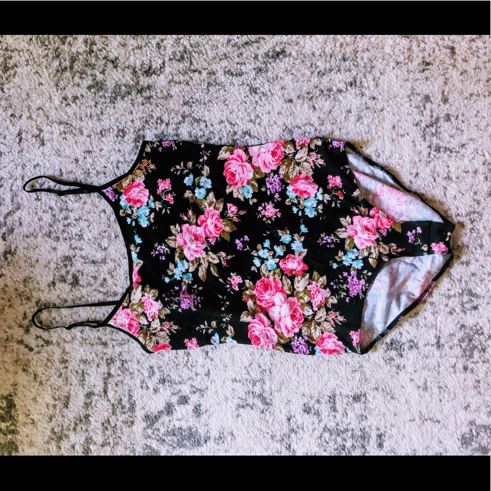 ** Floral bodysuit, never worn size small